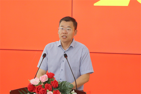 党委副书记、校长单伟龙讲话.jpg 党委副书记、校长单伟龙讲话.jpg