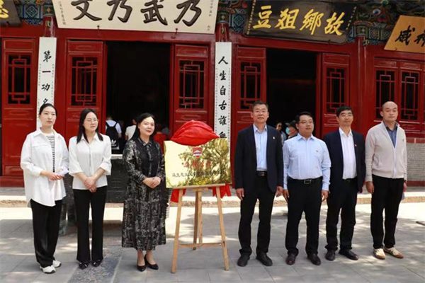 图片 1.png 图片 1.png