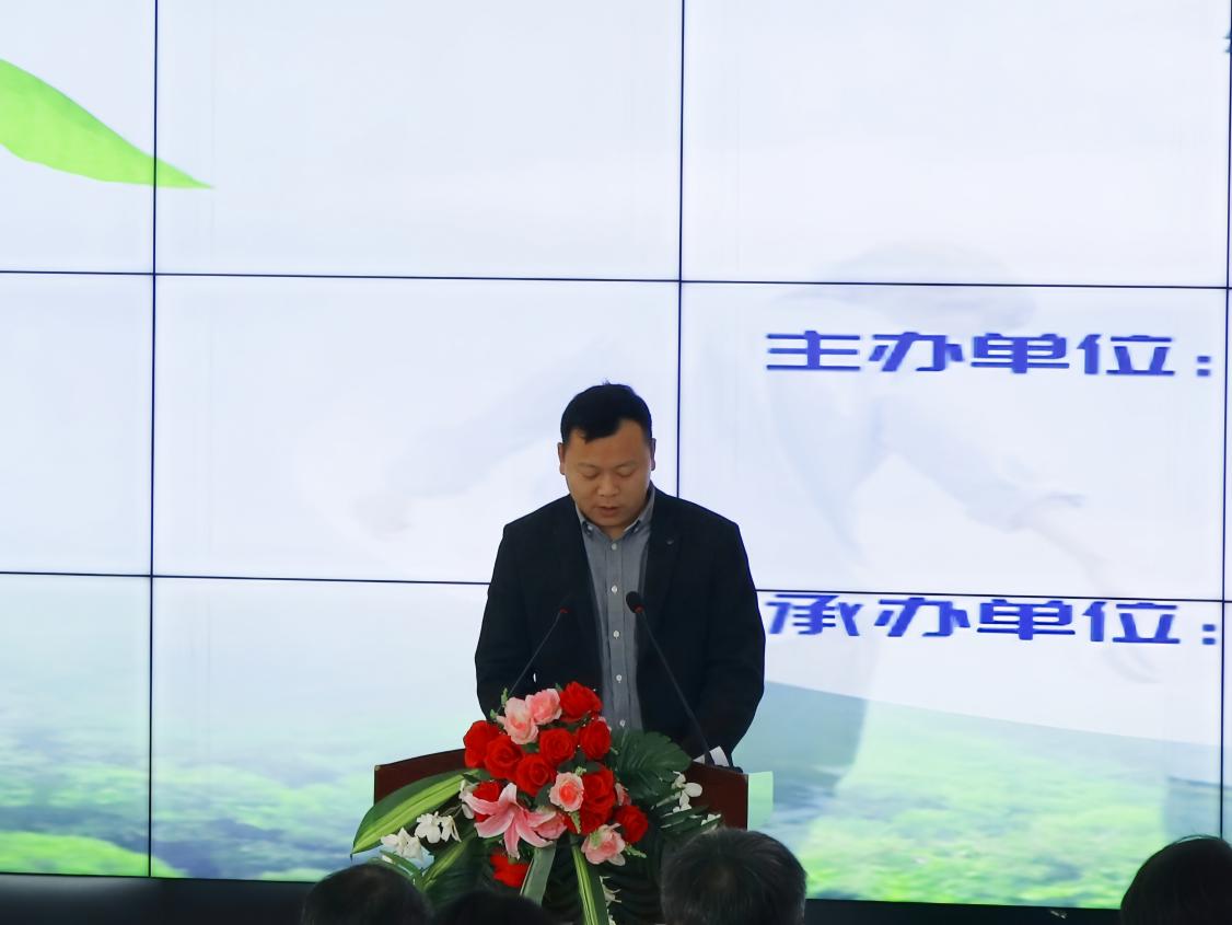 de8fb95f1ef9f574d23cc00d1417b3e de8fb95f1ef9f574d23cc00d1417b3e