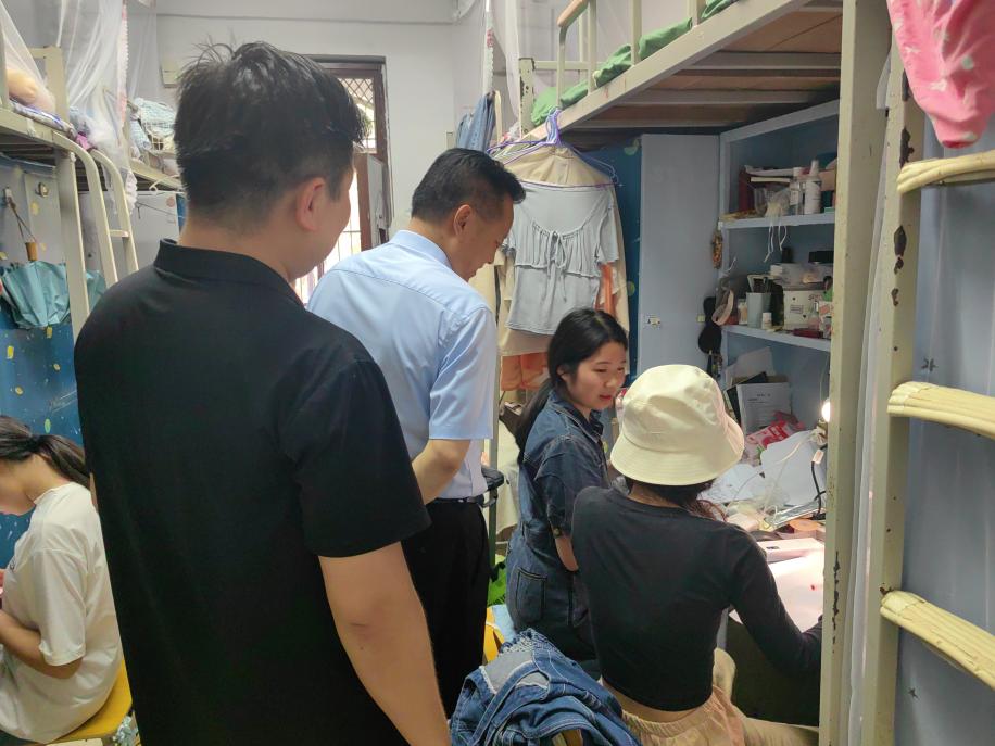 121cd765a3e844726259026ae55bb7d