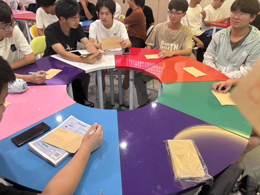 C:/Users/jk/Desktop/计算机科学与数学学院软件工程本科2303班团支部组织开展“写给父亲的散文诗”感恩父亲节主题团日活动/76293dc28c4eb287745f50bf6a71e12.jpg76293dc28c4eb287745f50bf6a71e12