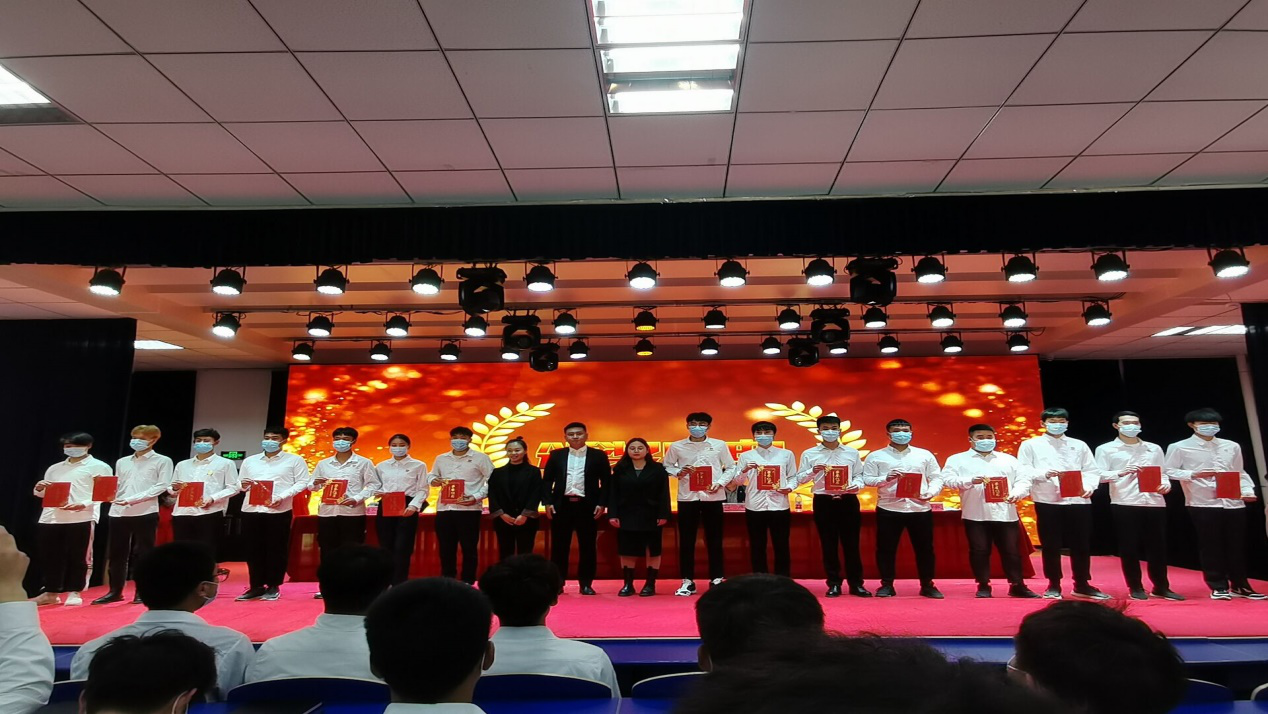 学生干部2.png 学生干部2.png