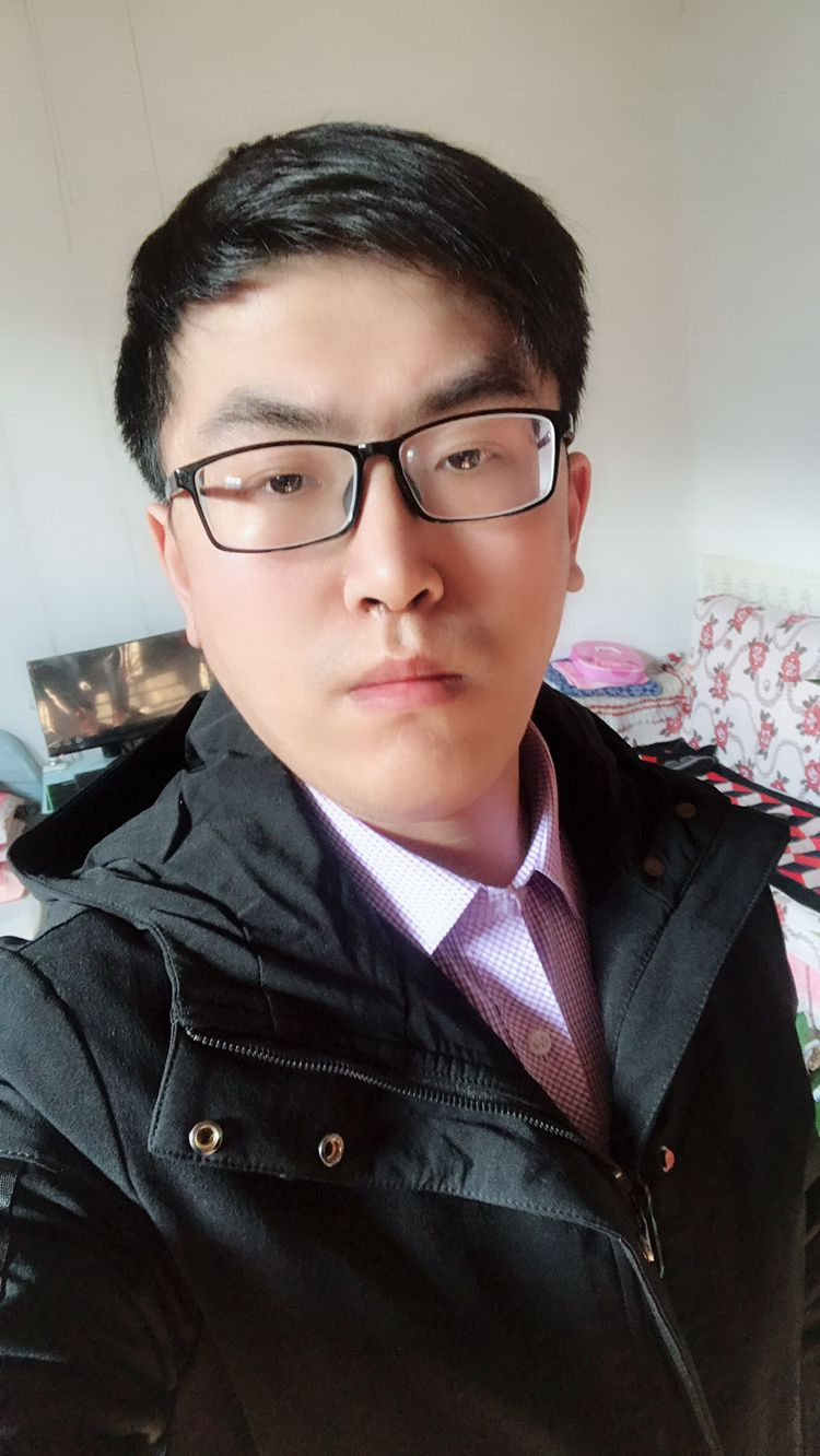 米新凯 照片.png