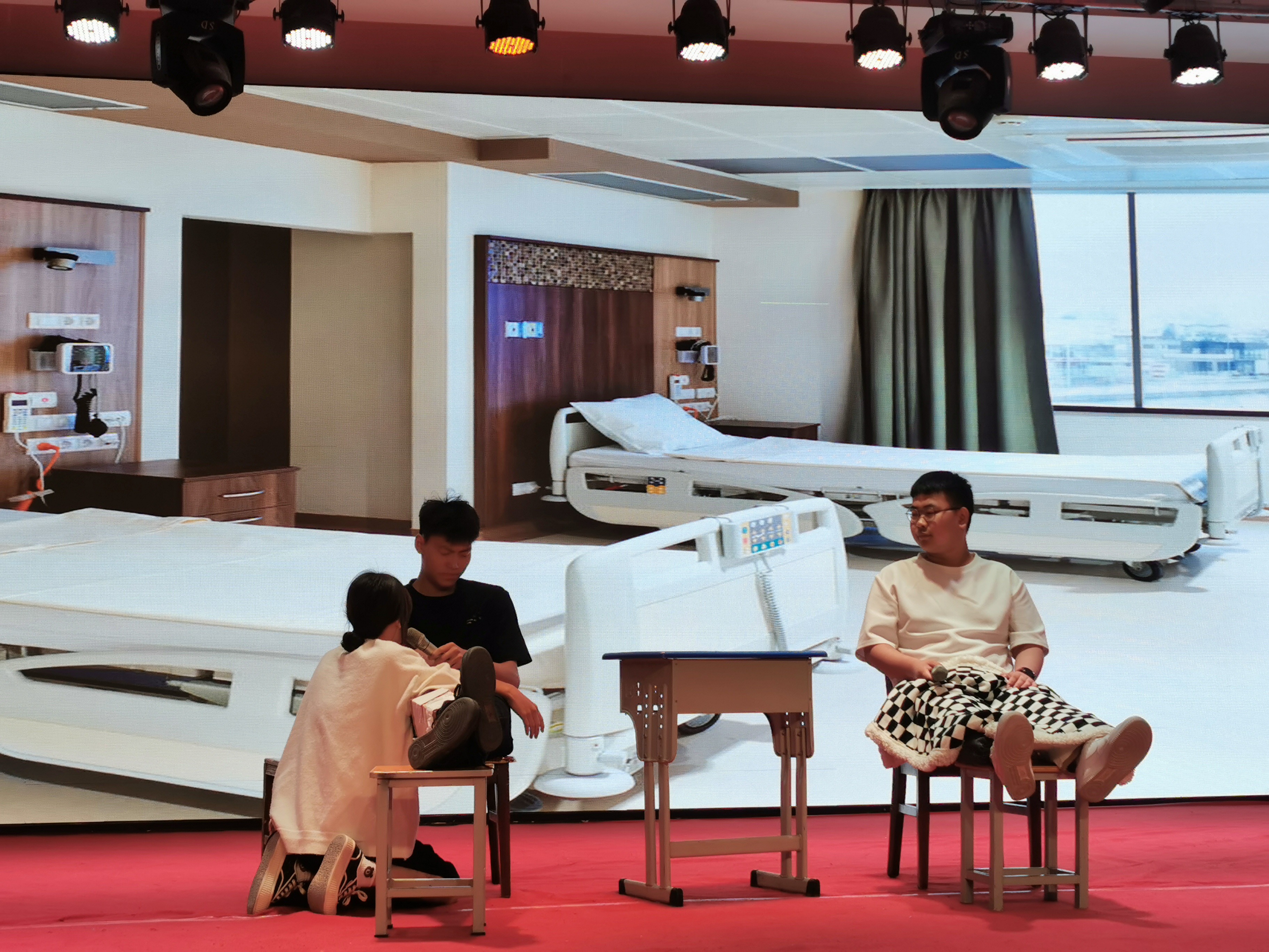 203d9a707ac72f007c4d2e7ee148270