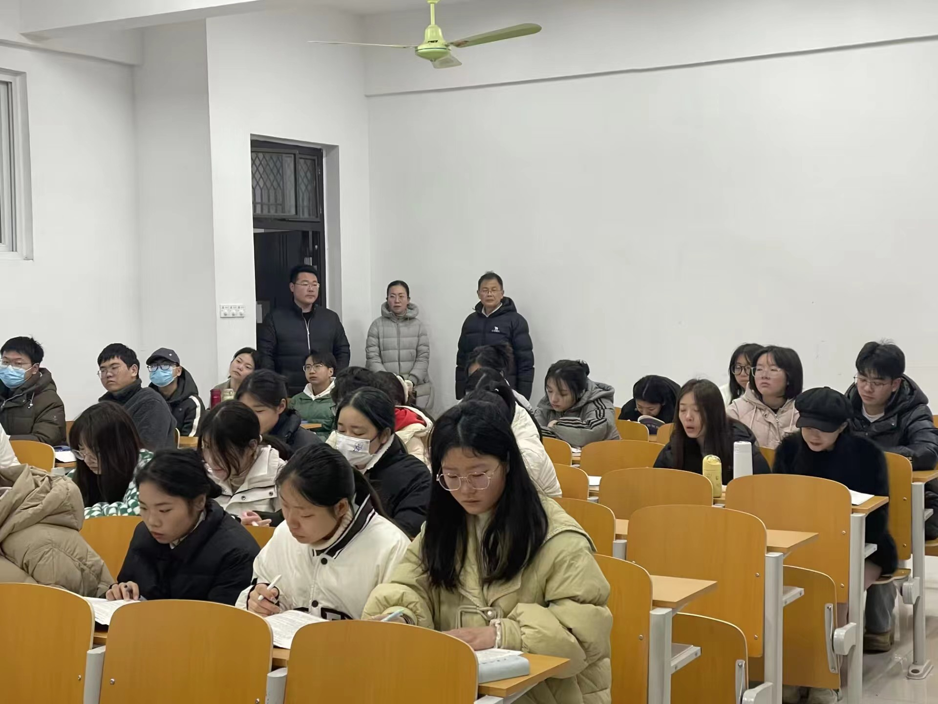 图片4.png 图片4.png