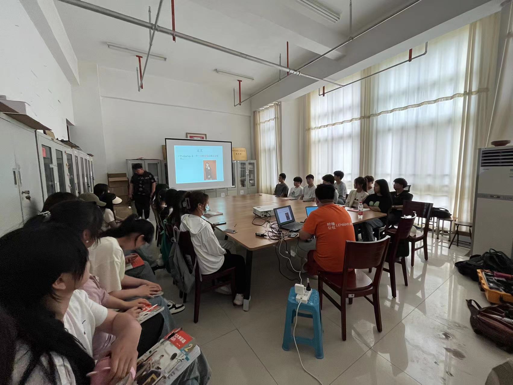 2eac2fe30a682971a52096d4fe6f87f