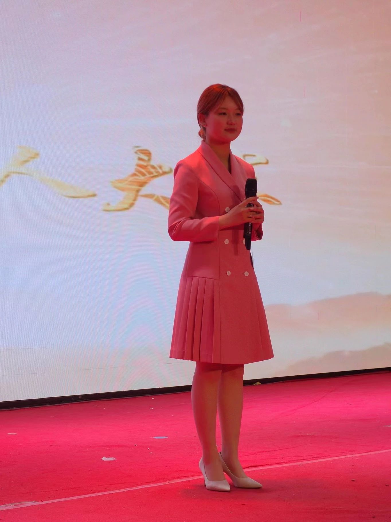 2ff51d75beea152b.jpg 2ff51d75beea152b.jpg