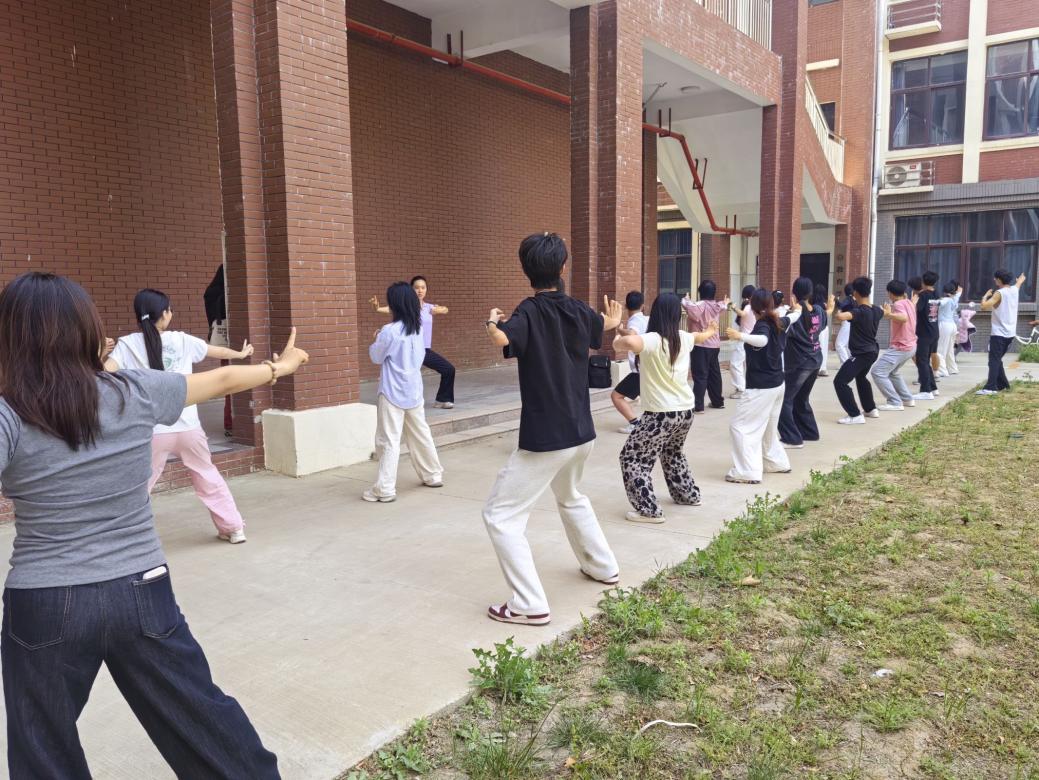 C:/Users/94977/Desktop/微信图片_2025-05-15_182948_214.jpg微信图片_2025-05-15_182948_214