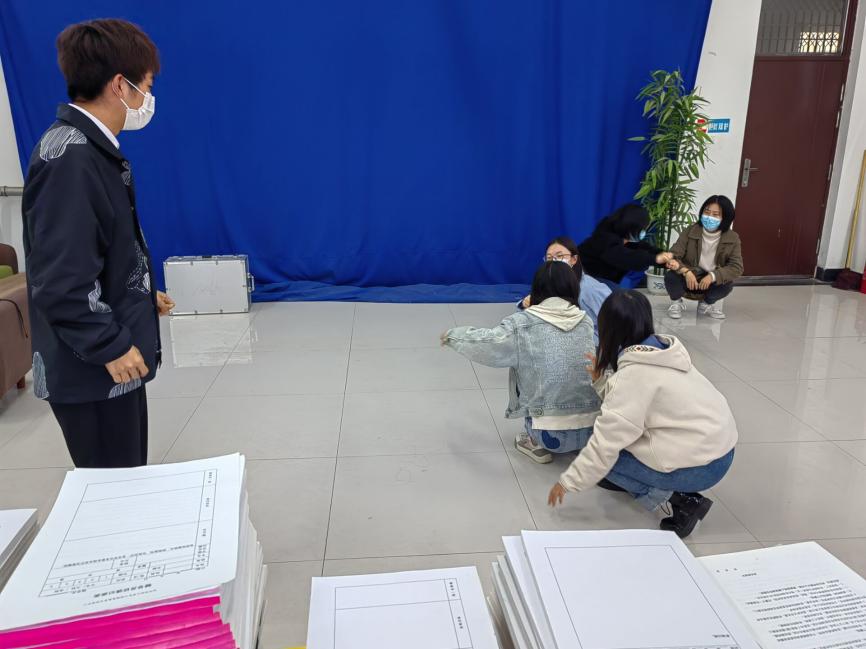 E27DBF6E64E12FFA7EE1124B6610EF4A