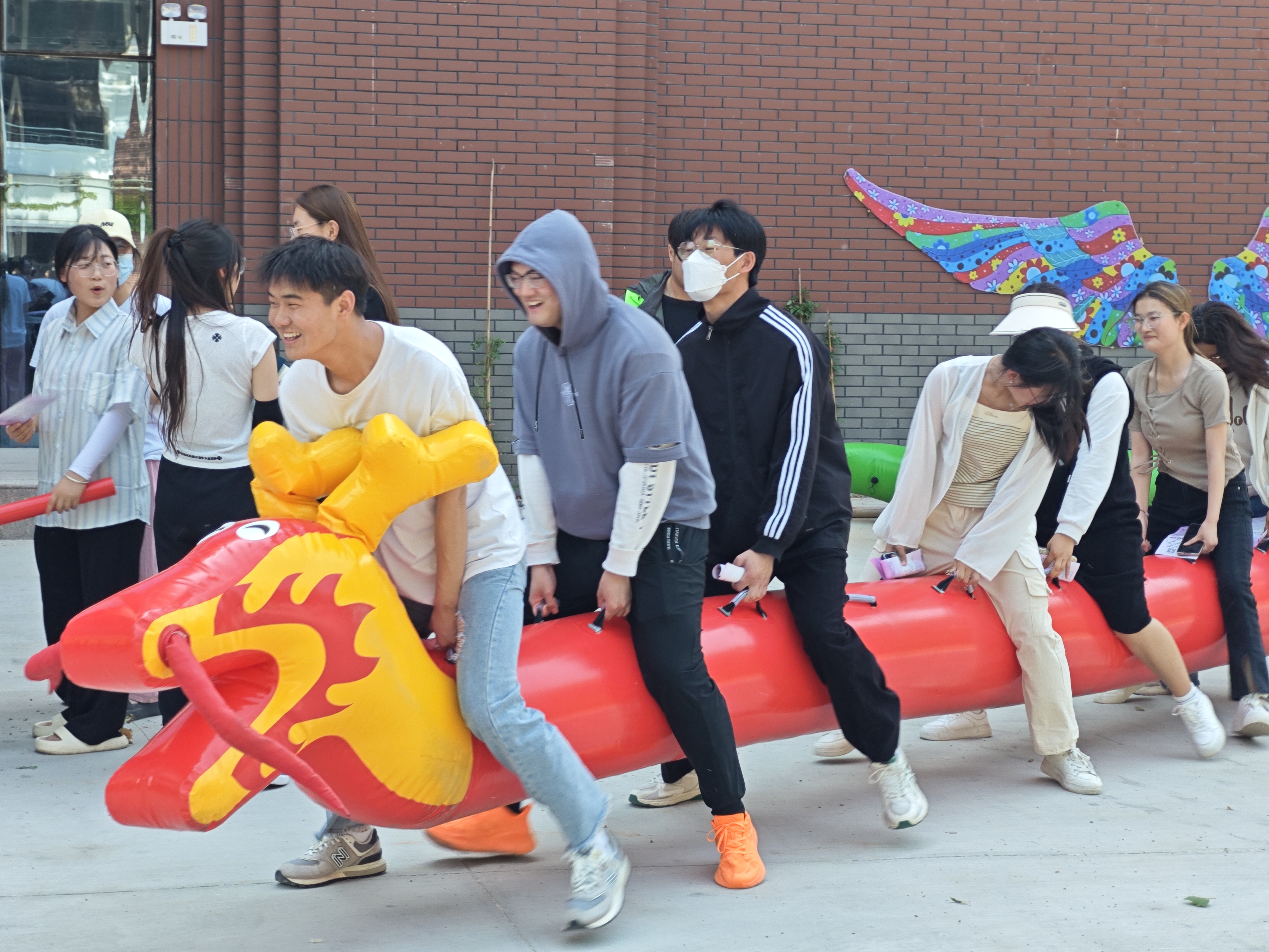 525心理健康教育宣传月素质拓展活动