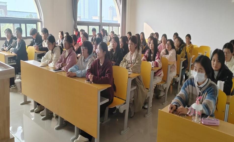 “2024年全省高校心理健康教育宣传周活动”启动仪式及心理情景剧作品展演观影活动图片2