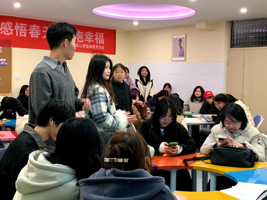 831acafdf307b9d9b4156b2555d3e7d