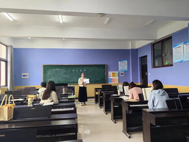 2101f13d7cc081d954f88411a1284c8