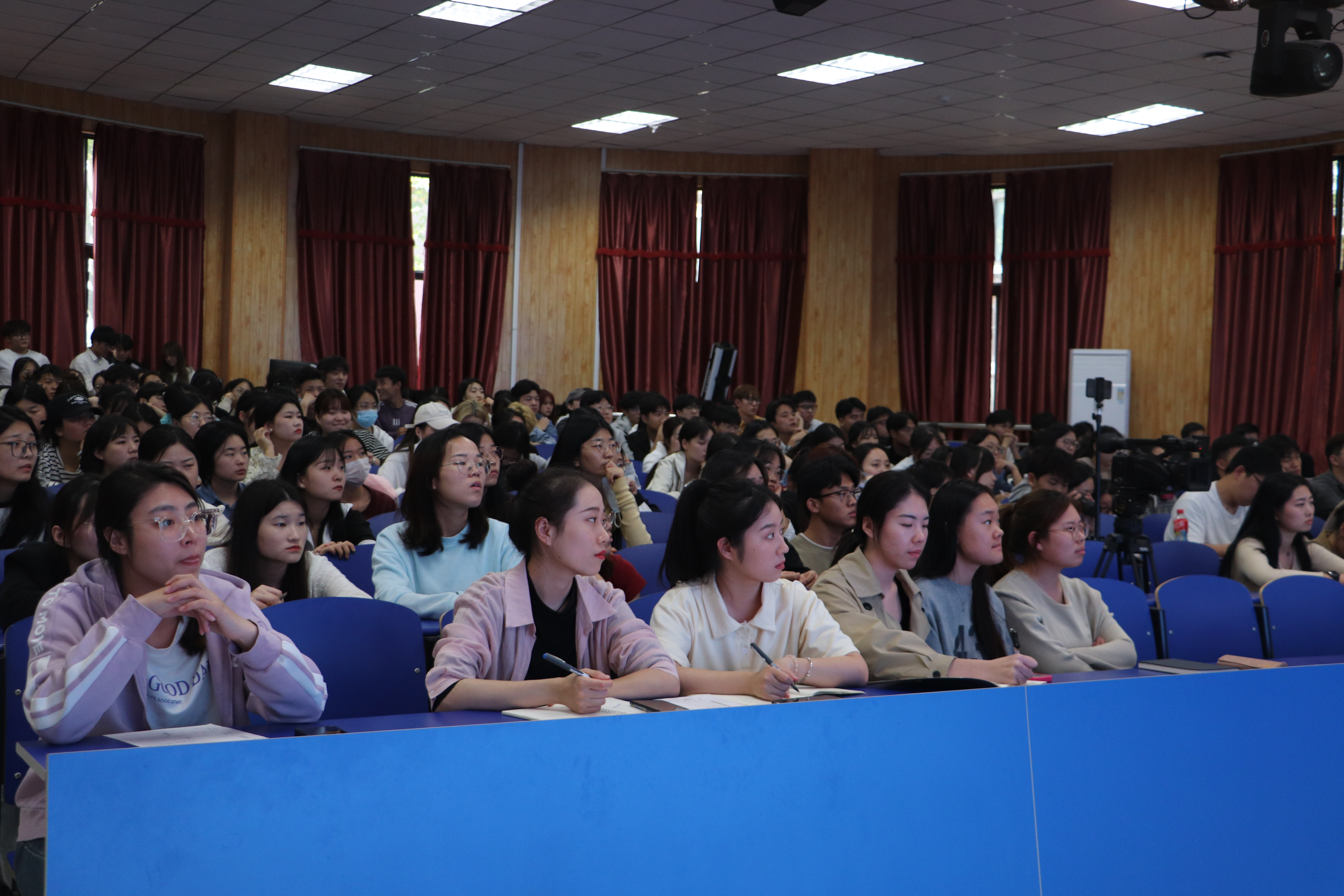 b432ec00c340d1ca3dde9261f92d6e6