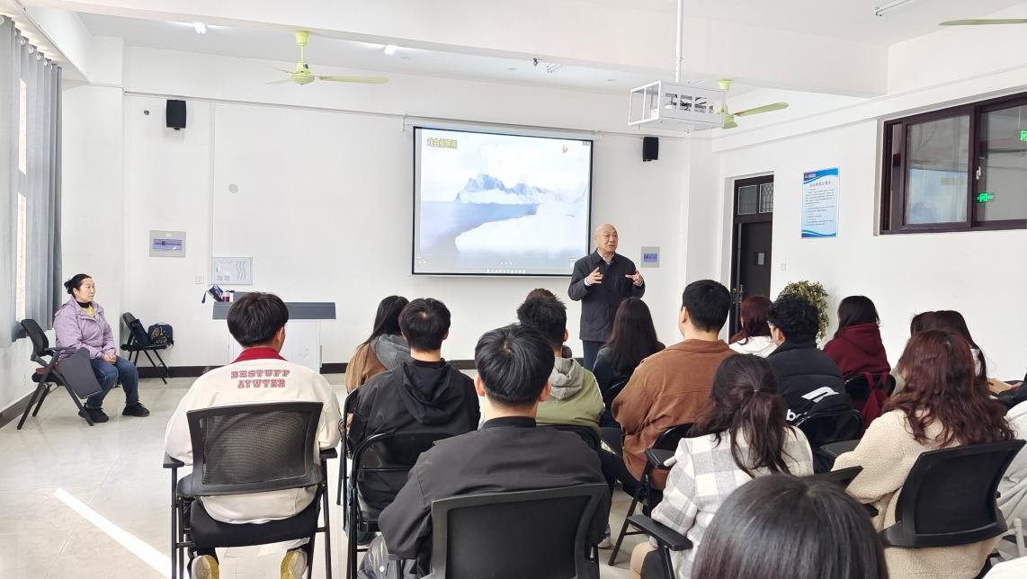 杨奇讲解崔派艺术