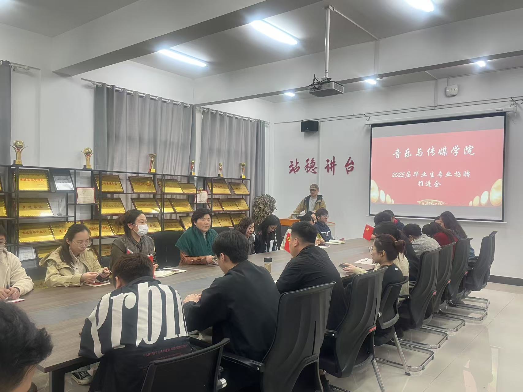 52737404935959aeb1f39c30dfe7ae8