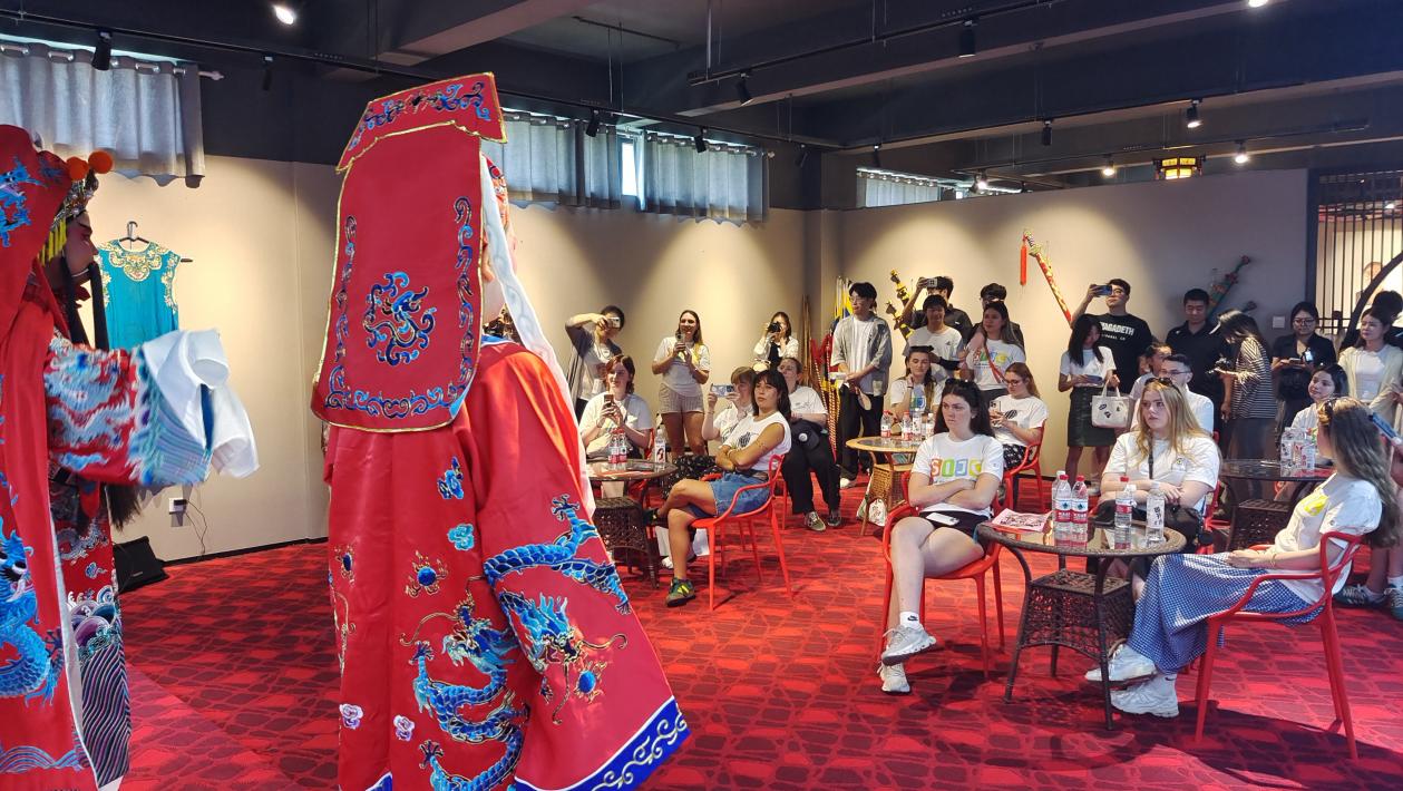 01a86ee8f0e0d5aa30ec5f7a4d721d9