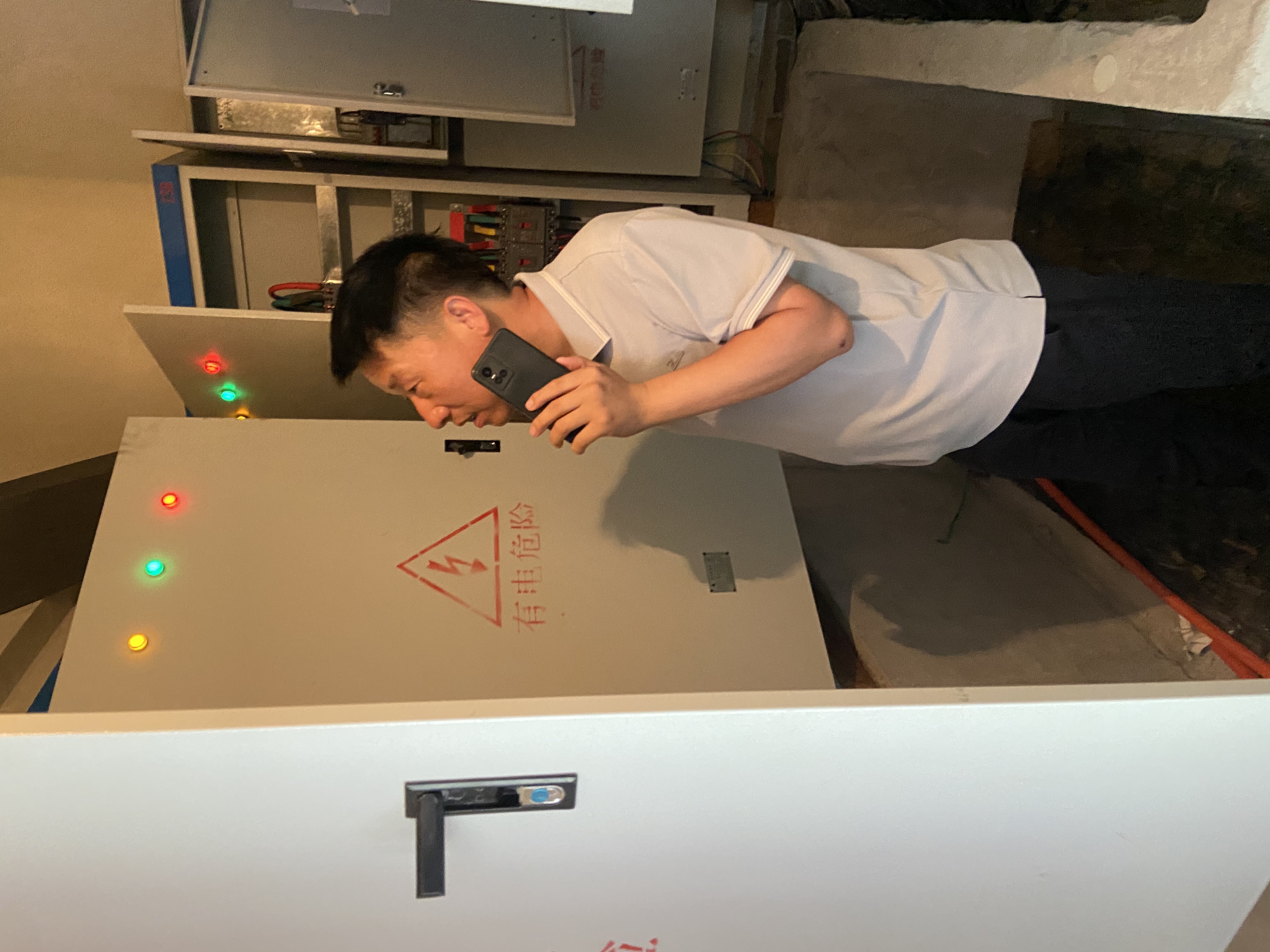 17fbc6c7bb5819a1d03663dab8f9f69