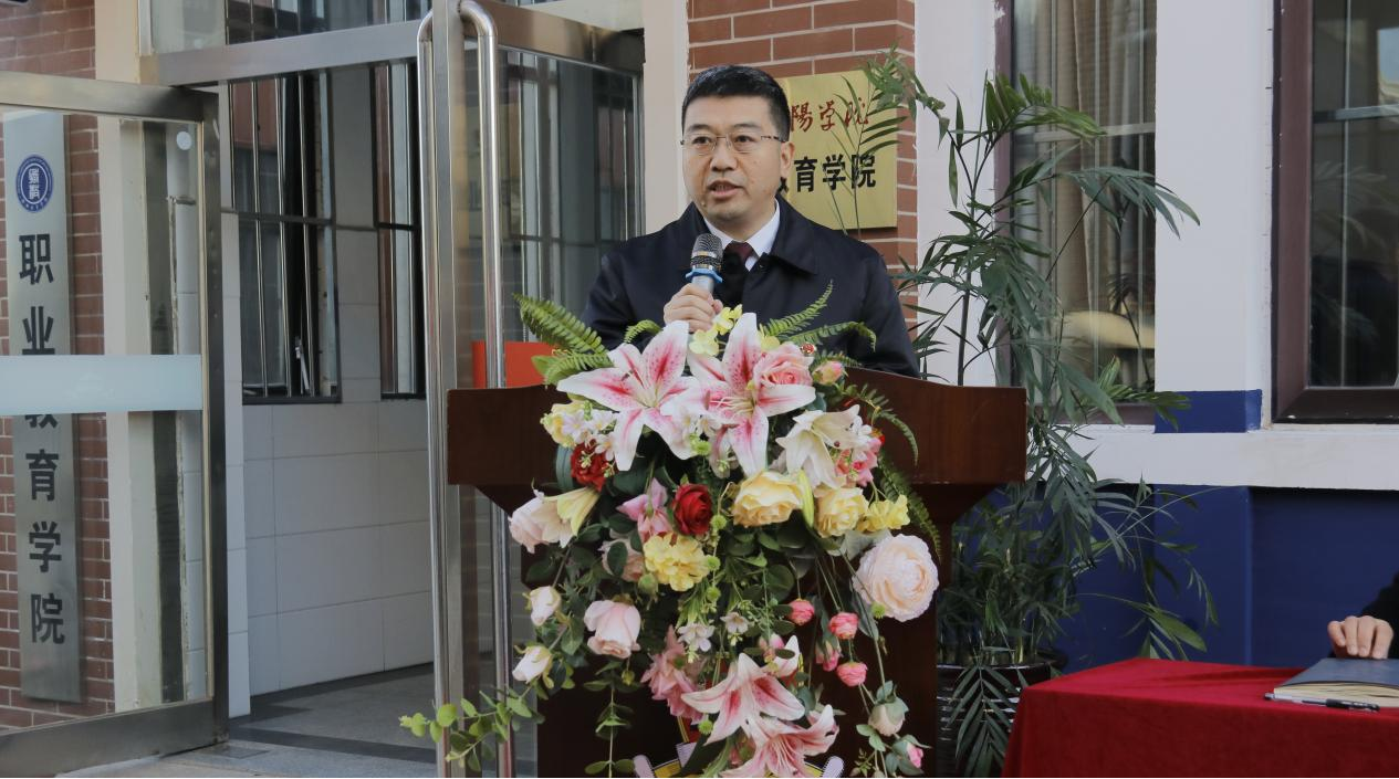 eed78d7784a6a55069edc4de8f74b914.png eed78d7784a6a55069edc4de8f74b914.png